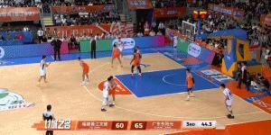 “胡明轩找拉科”的打法在第三节试了好几回吧。福建男篮vs广东男篮