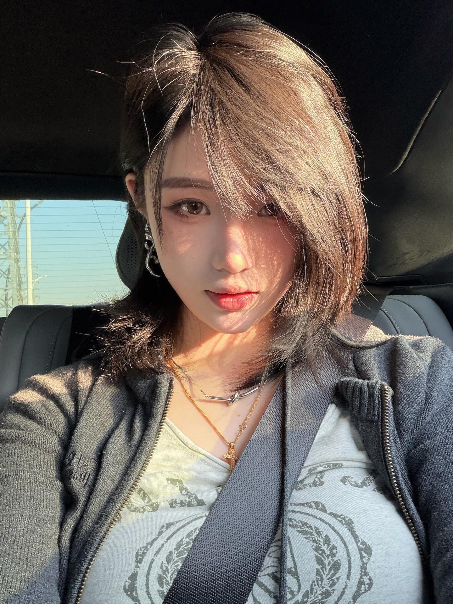 ₍˄·͈༝·͈˄*₎◞ ̑̑。