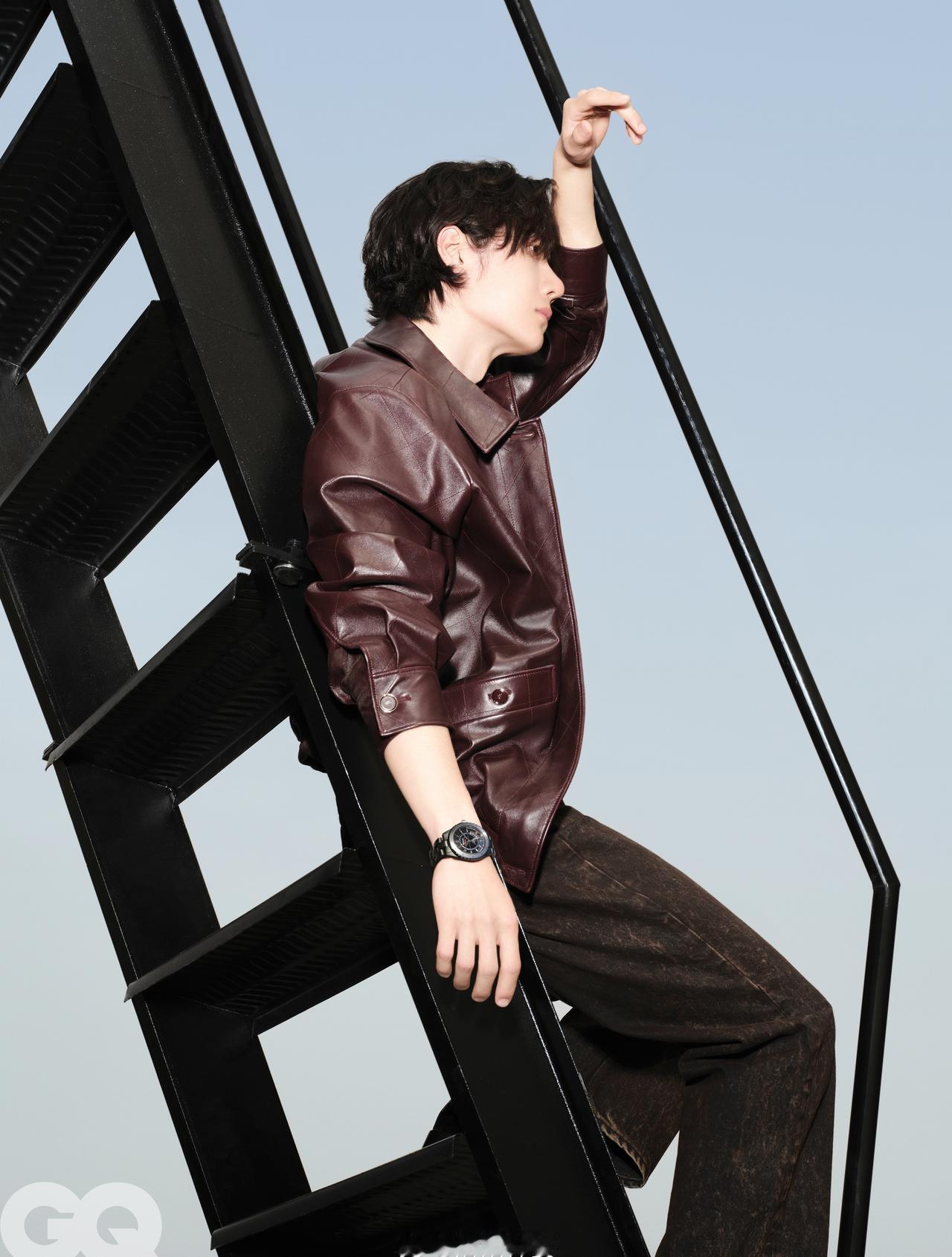 撕漫男
王一博精英GQ限量开售 ​​​