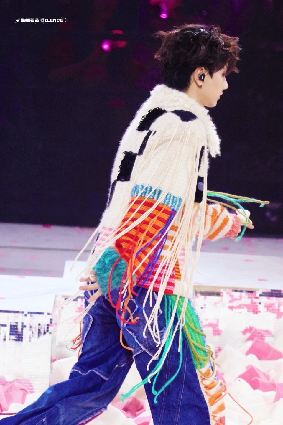 汪苏泷这首歌的权威性我后知后觉 汪苏泷用跨年舞台为《去见你》加冕！烟花随节奏绽放