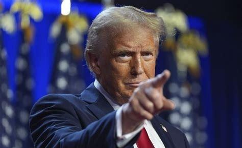 中期选举打响，特朗普才发现是保卫战？想突围已不现实。美国中期选举已经打响了，这对