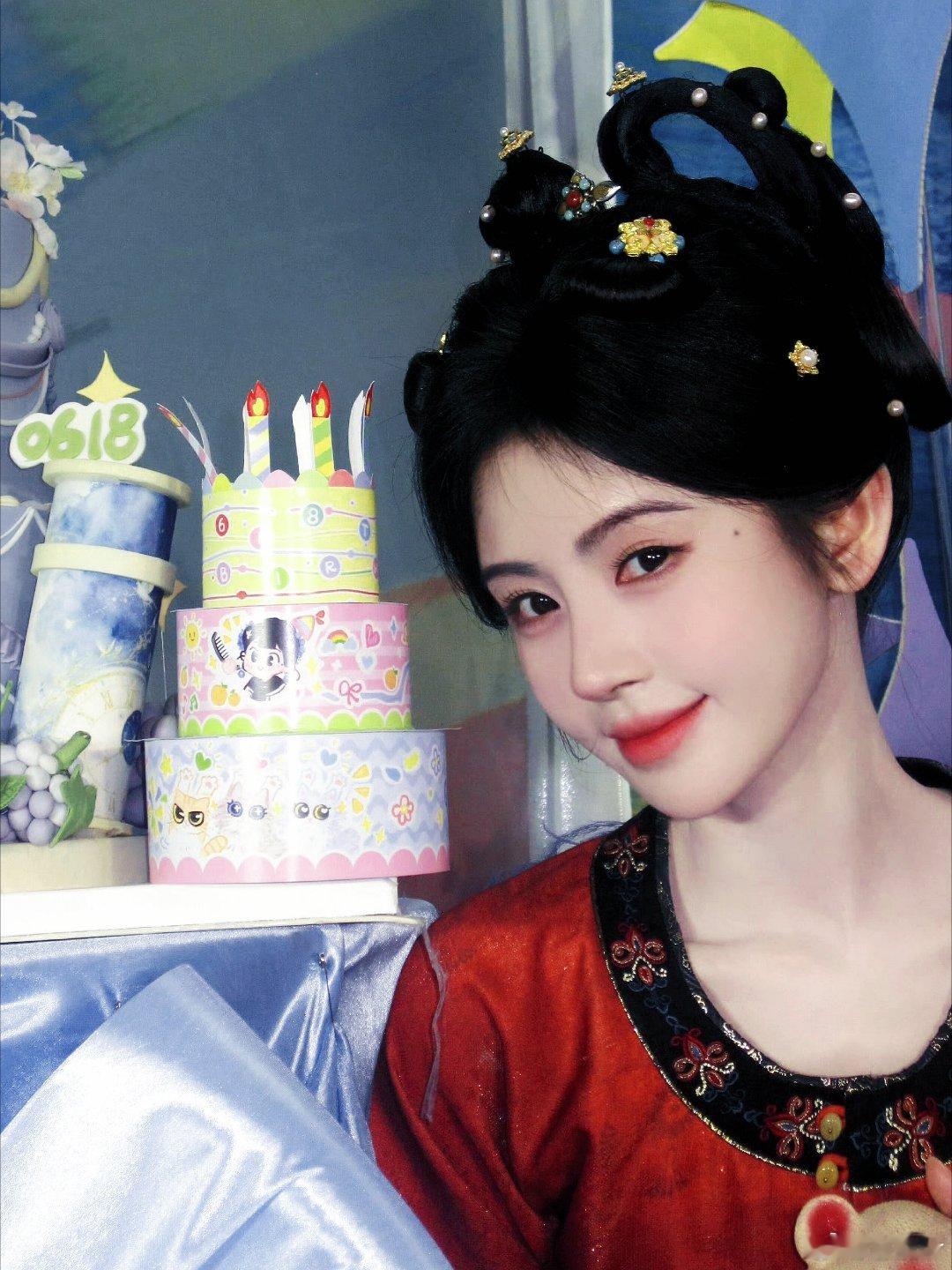 可爱版鼠鼠祎×鞠婧祎鞠婧祎苏绿夏  专栏 · 祎在心中（修图or自截图）