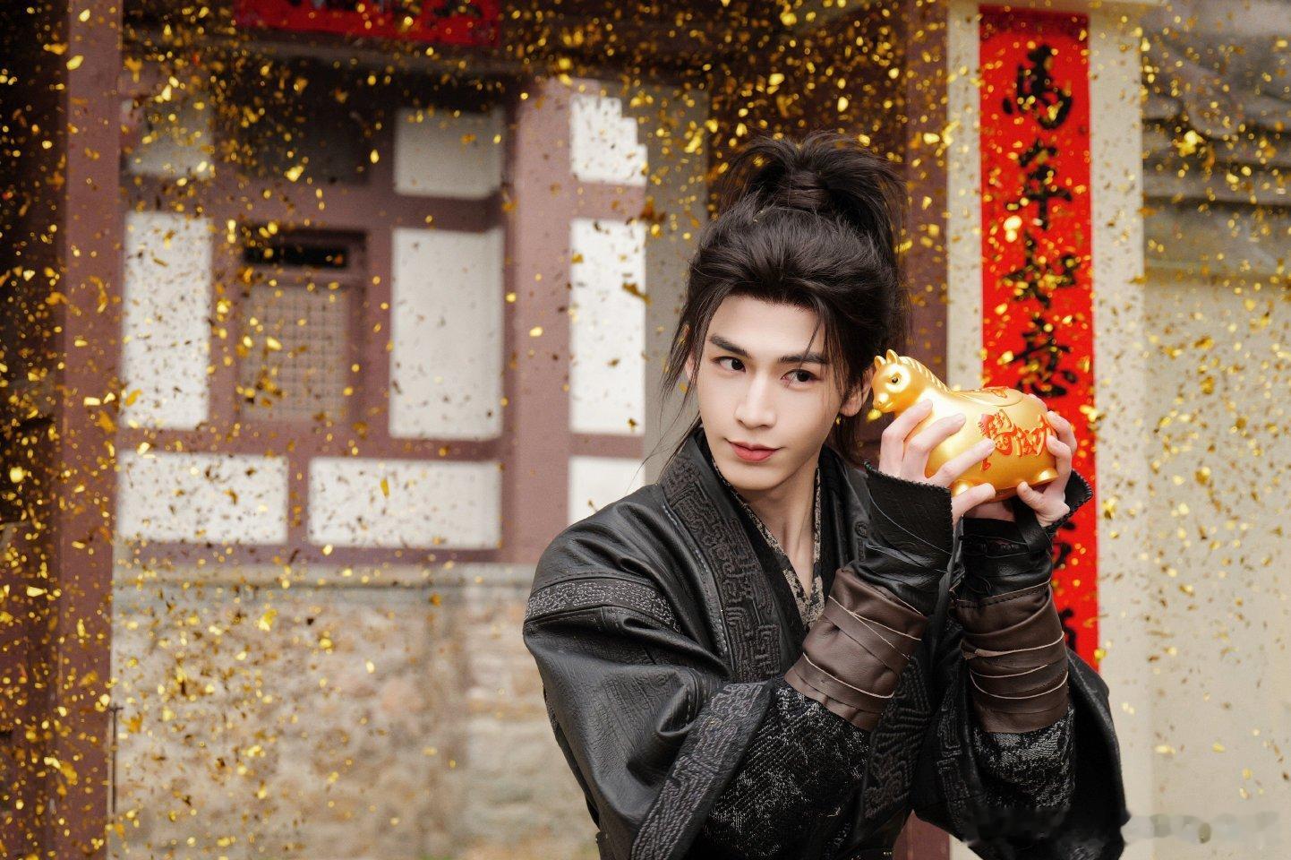 张凌赫萧厉头身比就这样逆天🥺🥺 