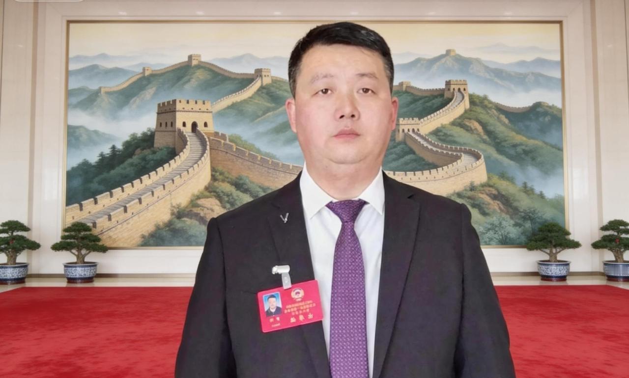 罗鸿：建议修法，对拐卖儿童犯罪行为一律判处死刑！
拐卖儿童天理难容，买卖同罪是底