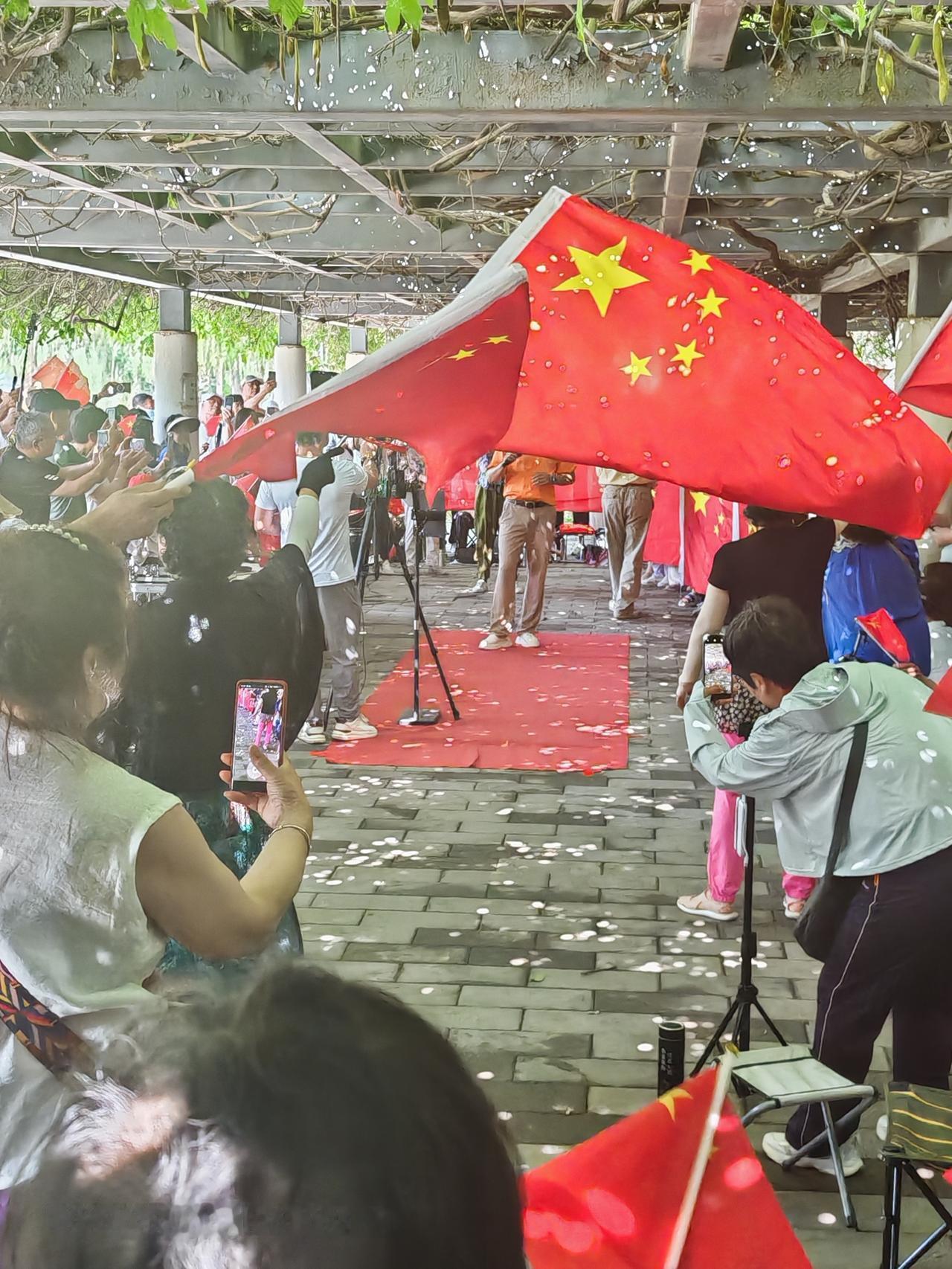 6 月 14 日，通州梨园主题公园有魏广德老师的演唱会！想想在公园里听着音乐，感
