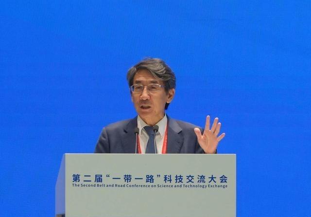 薛其坤落选2026年诺奖是一个极其危险的信号。往年都是西方用诺奖给中国科研立标杆