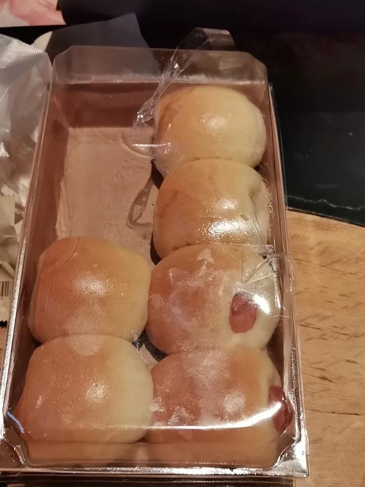 15条一定要明白的人情世故

1、去探望生病的亲戚，给钱。
2、到朋友家做客，别