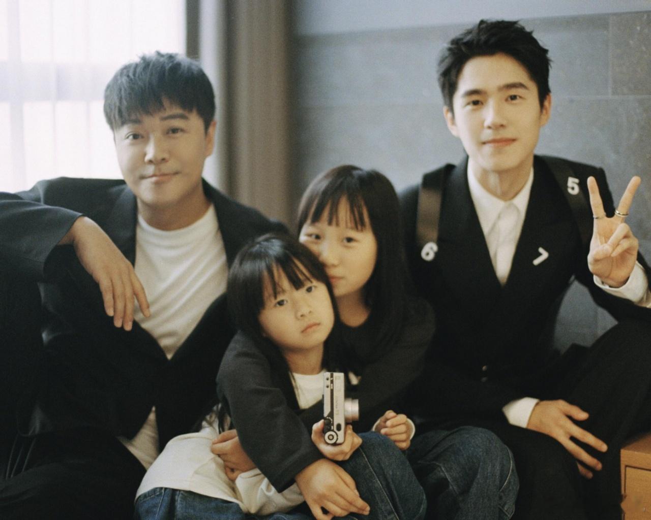 刘昊然找到了被陈思诚爱的证据 不用刻意官宣也不用刻意营销，陈思诚用新电影彩蛋默默