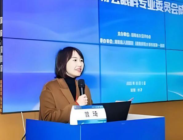 曾琦又有丑闻被曝出！


曾琦办公室的事还没完
又被扯出科研项目的问题


副院