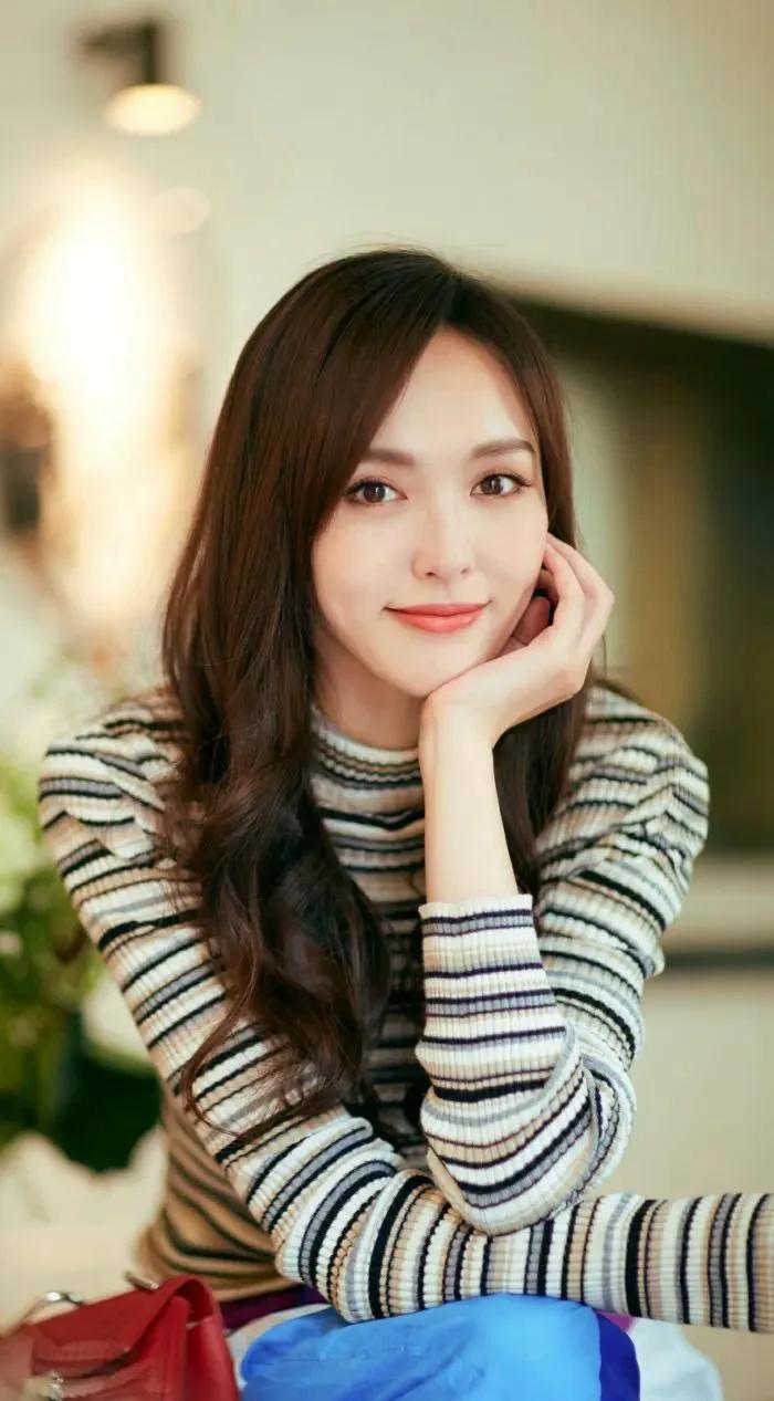 一次，唐嫣说：“我和罗晋谈恋爱的时候，说了6次分手。”现场的人都惊讶：“那你们最