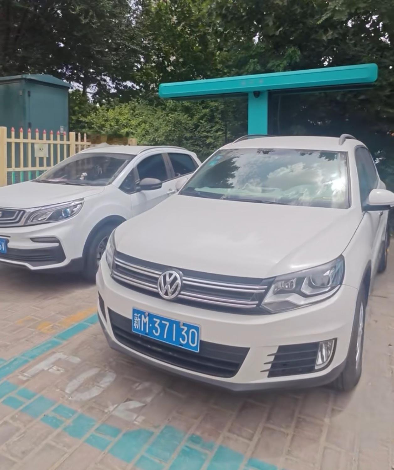 如果去充电的时候，碰见这种油车占位，你会怎么想？[并不简单] ​​​