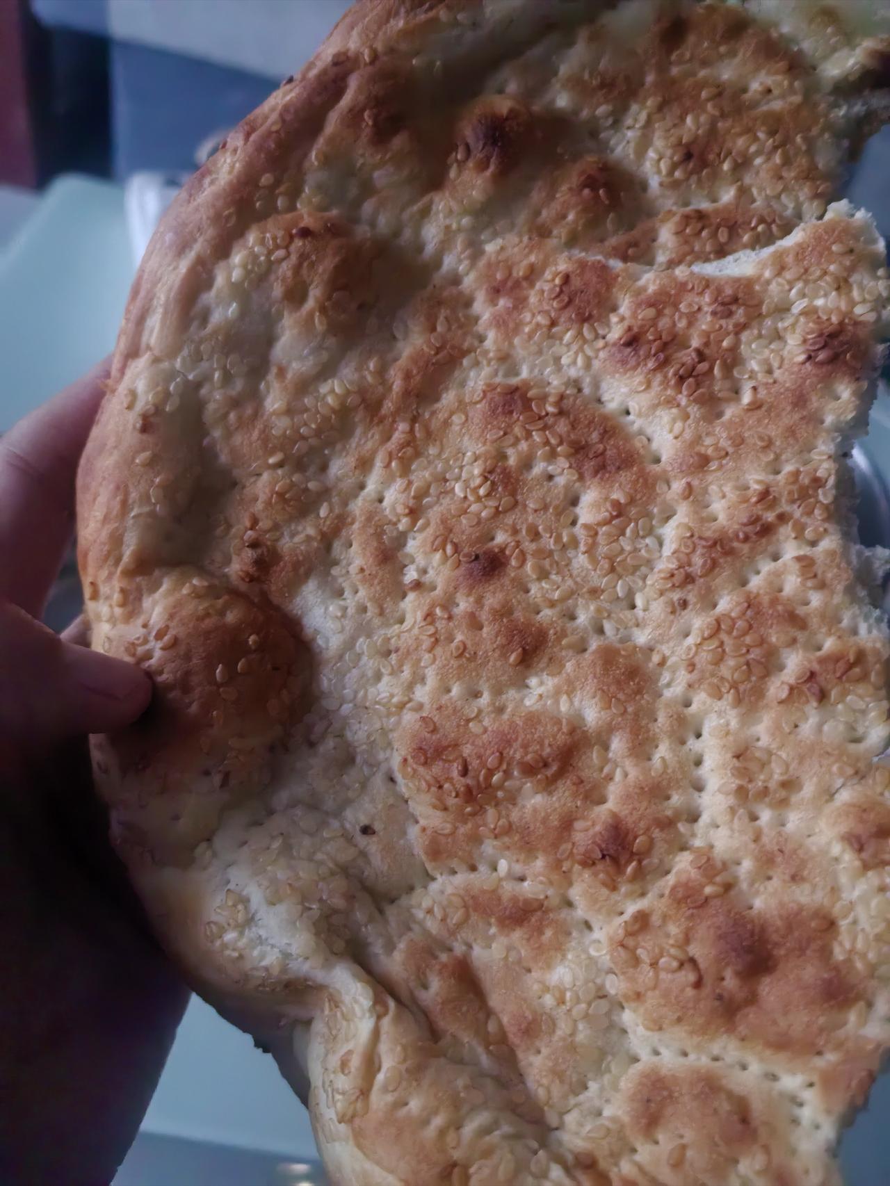 最近感冒人很多，一不小心自中奖。
七律日记也忘写，害得大家白看我。
新疆兵哥沙漠