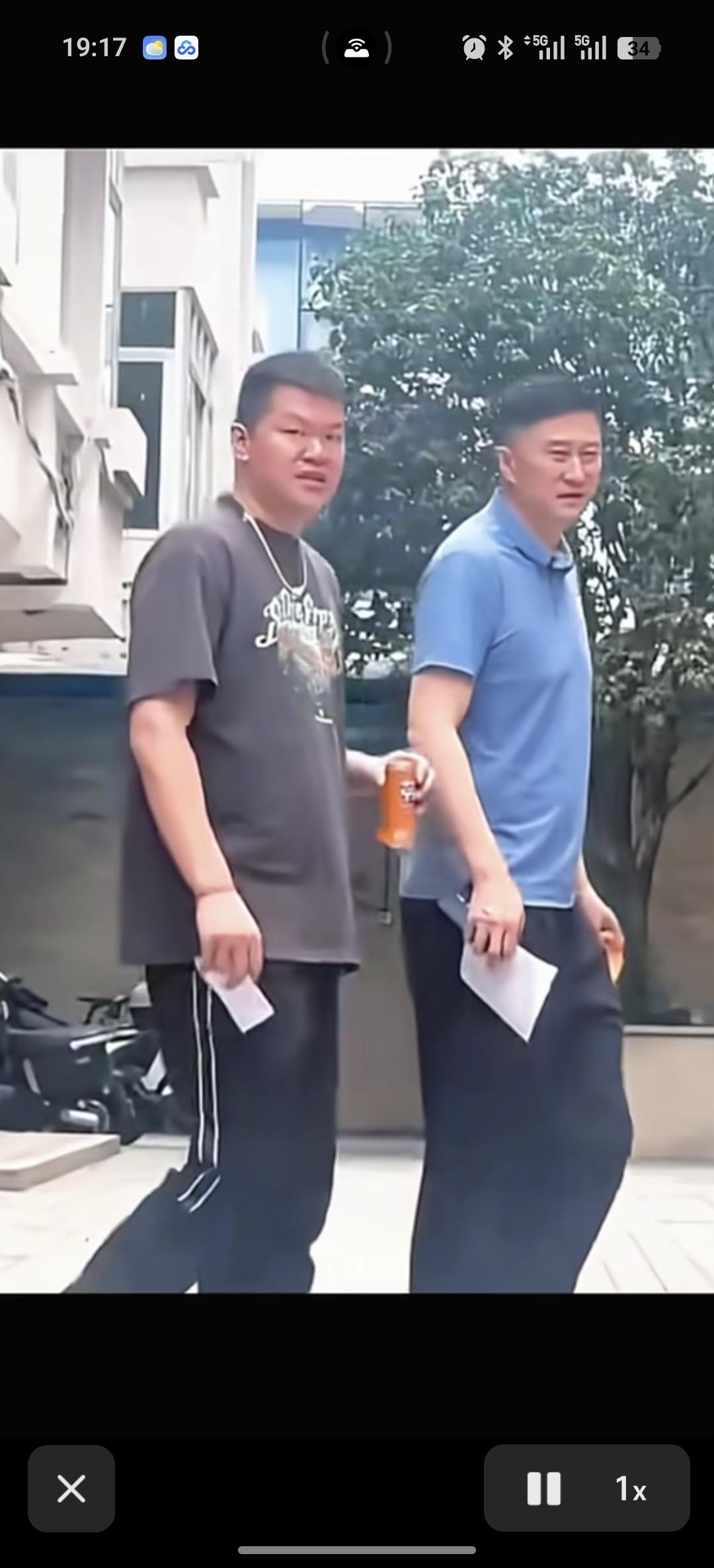 广东宏远这个赛季可能要白忙活了，cba联赛马上开始了，大外援都还没有找到。内线是