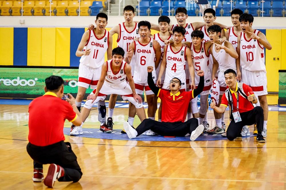 这场比赛，如果不是张博源大腿的表现，中国真赢不了。
不知道为什么，李晓勇执教的这