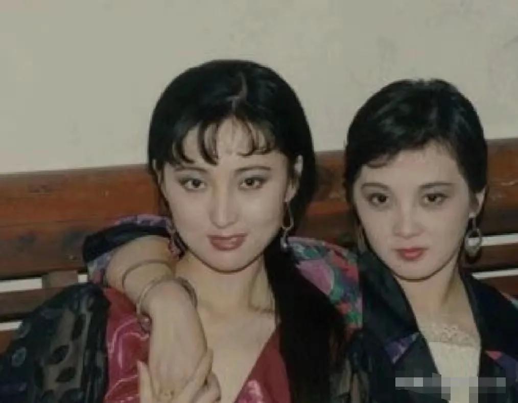 天上掉下来两个林妹妹，她们俩咋这么像？