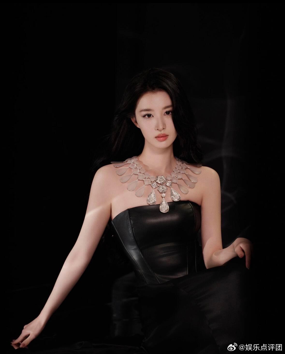 王楚然不愧是热舞女郎 王楚然真是热舞女郎本郎啊！随便跳跳就美翻天，认真起来还得了