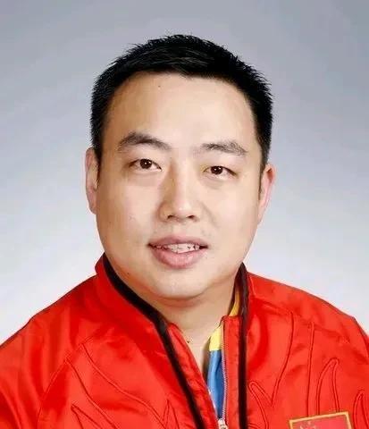 对于刘国梁的职业道德，我相信完全没有问题。他一定能够经受住考验，拭目以待吧。毕竟