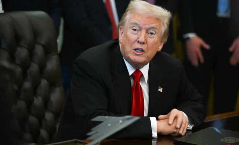 特朗普急了，连出2招对中国施压，逼10天内敲定稀土协议

11月16日，美国财政