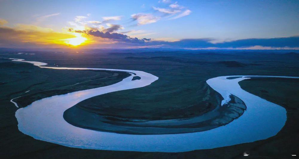 消息一览：1. 北摩高科：2025年净利润同比预增1076.16%—1261.8