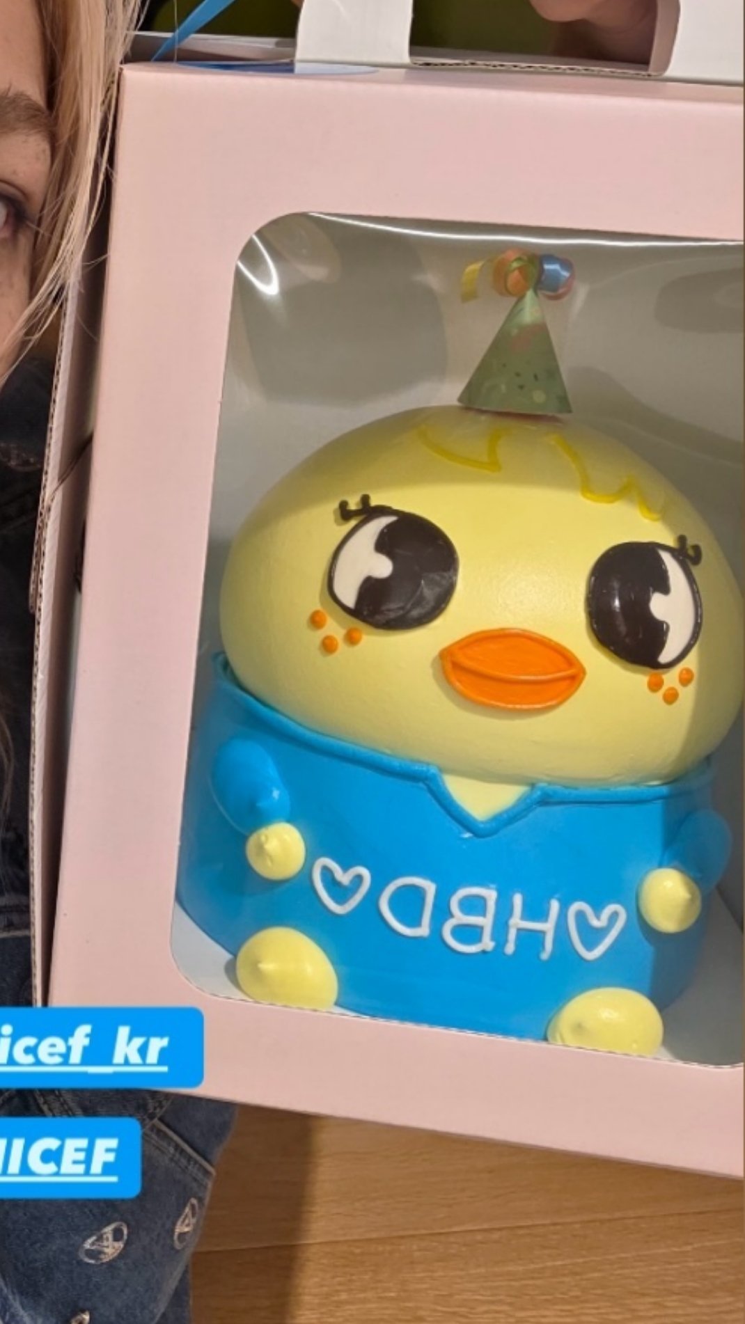 这个冰墩墩是谁 ​​​