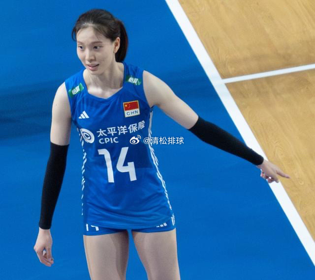 中国女排3-1巴西女排中国女排接应郑益昕3分（2扣2中、1拦）扣球成功率100%