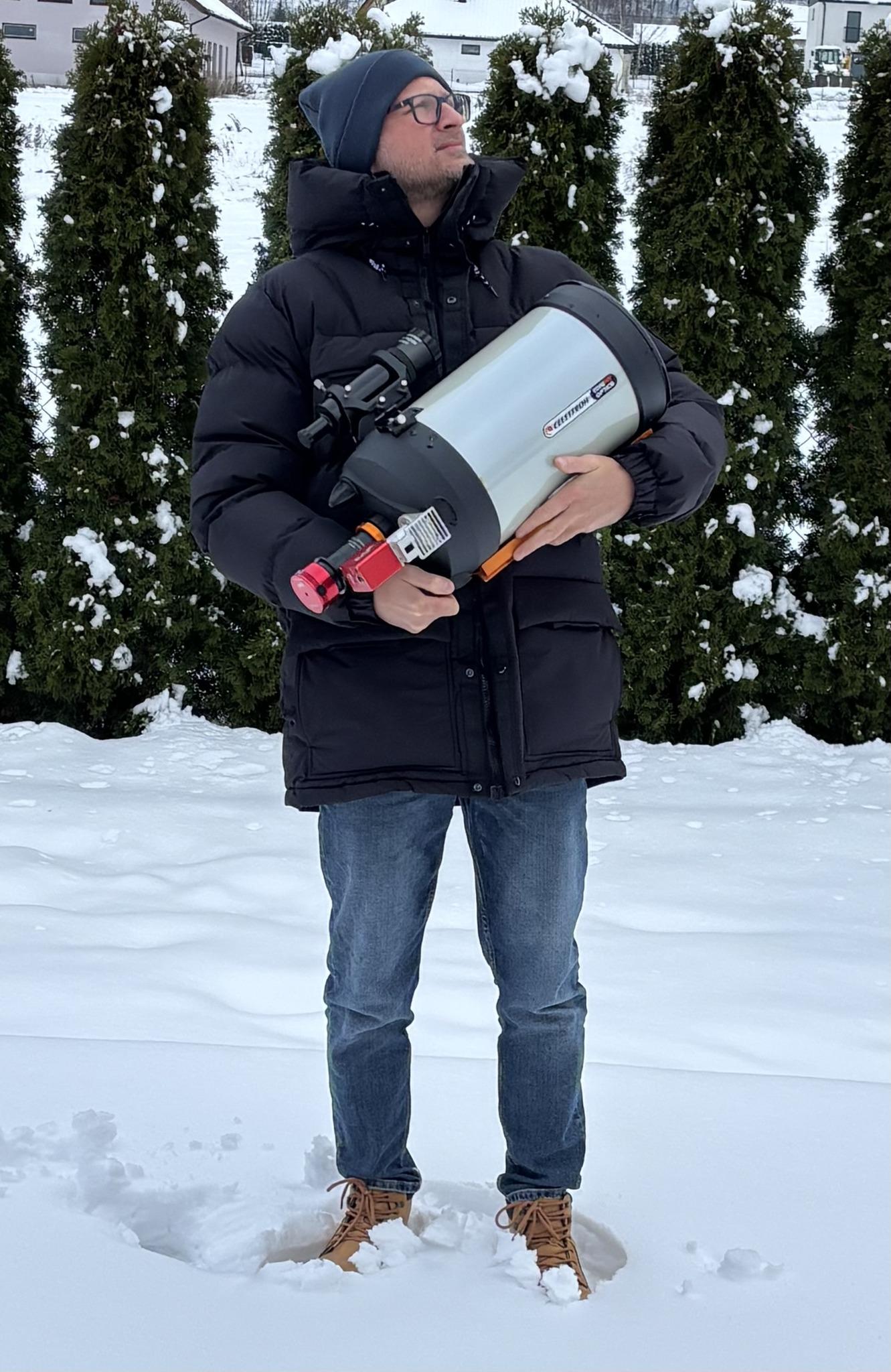 最骄傲的作品是被NASA选中的鱿鱼星云！。我是Alex，我对夜空的热爱...