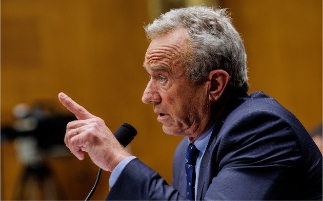 RFK Jr.「最大的丑闻不只是福奇。媒体才是」「对福奇提出质疑的人，就好像被流