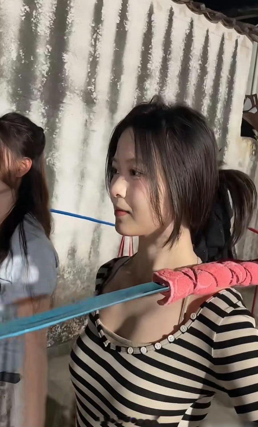 难怪说潮汕女孩的离婚率是全省最低的，看看她们的身段，我瞬间明白了…… ​​​