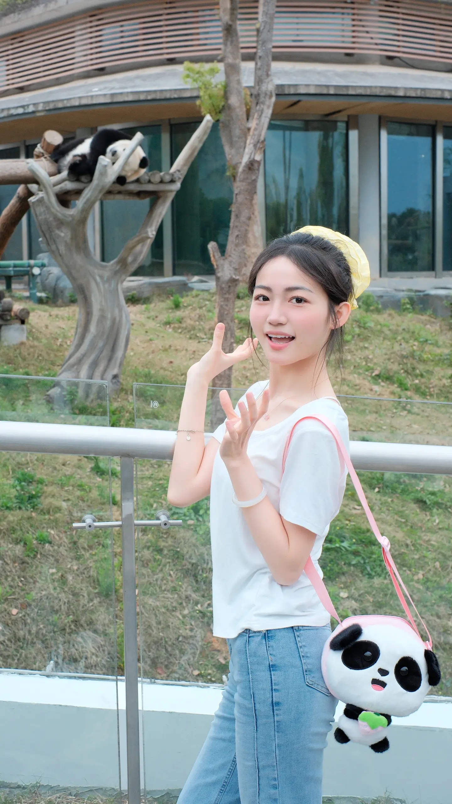 当代打工人的理想职业： 熊猫幼儿园班主任🐼🐾 工作内容：围观吃播+...