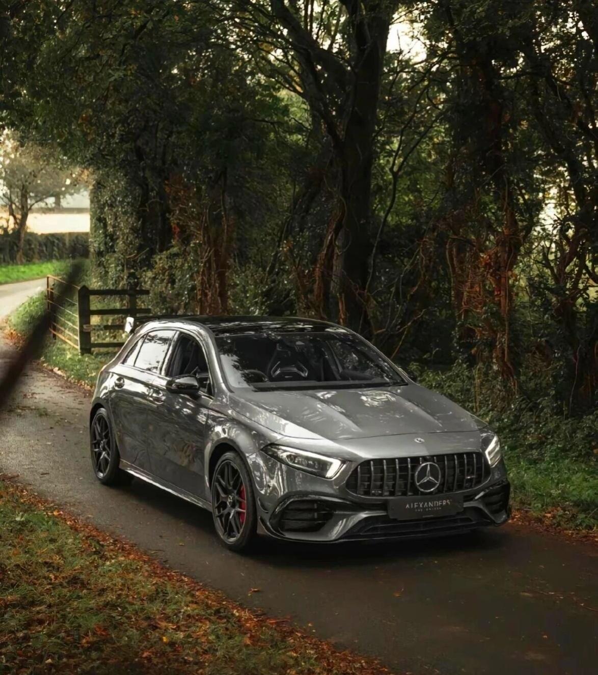 AMG A45：钢炮之王的动力密码。说奔驰AMG是内燃机时代的“技术狂人”，那A