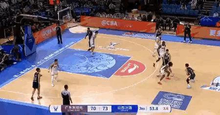 徐杰这一手抛投，够更年轻的球员学很久。cba俱乐部杯广东男篮vs山西男篮徐杰hl