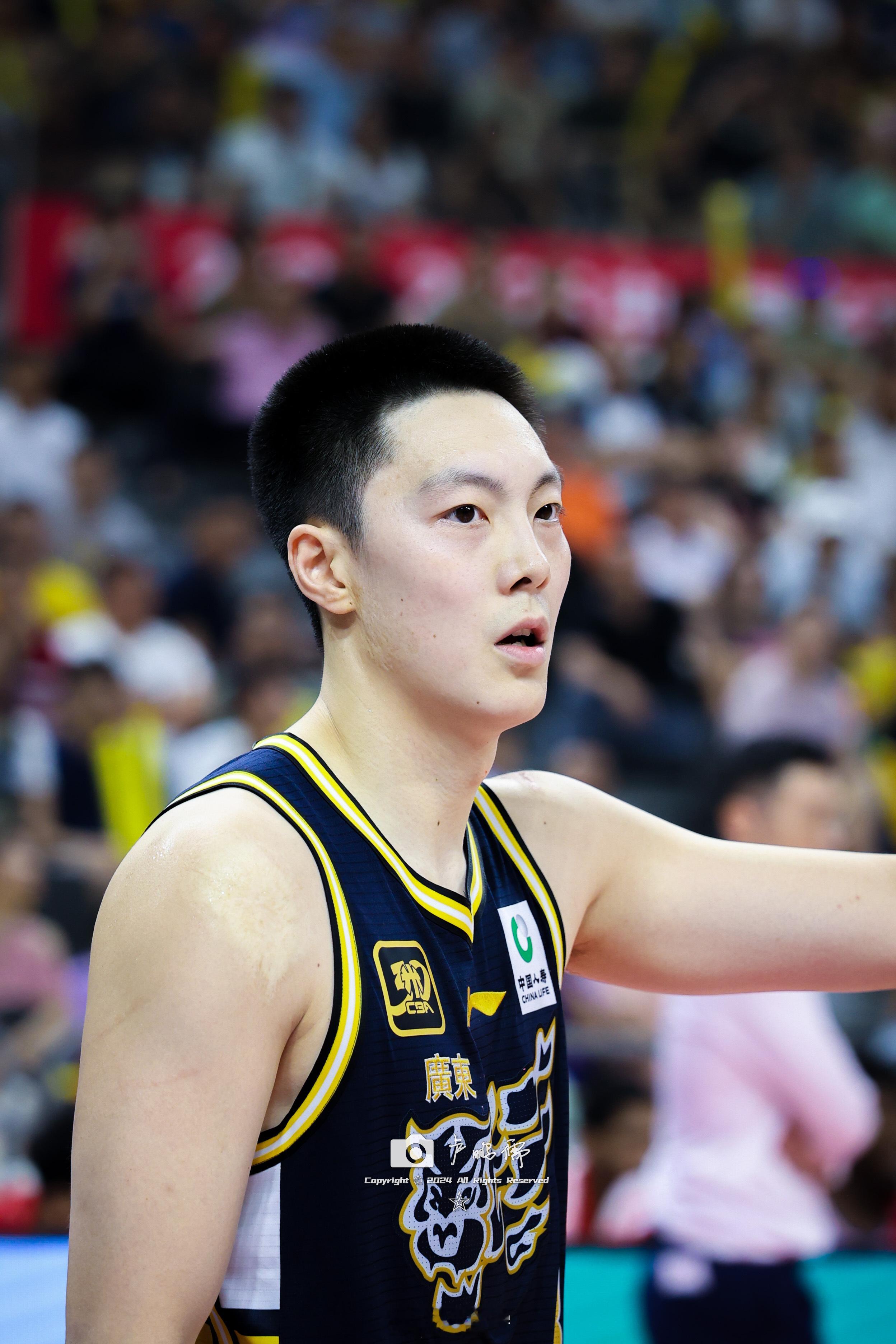 奶凶胡明轩#cba30年##胡明轩##小卢篮球世界# ​​​