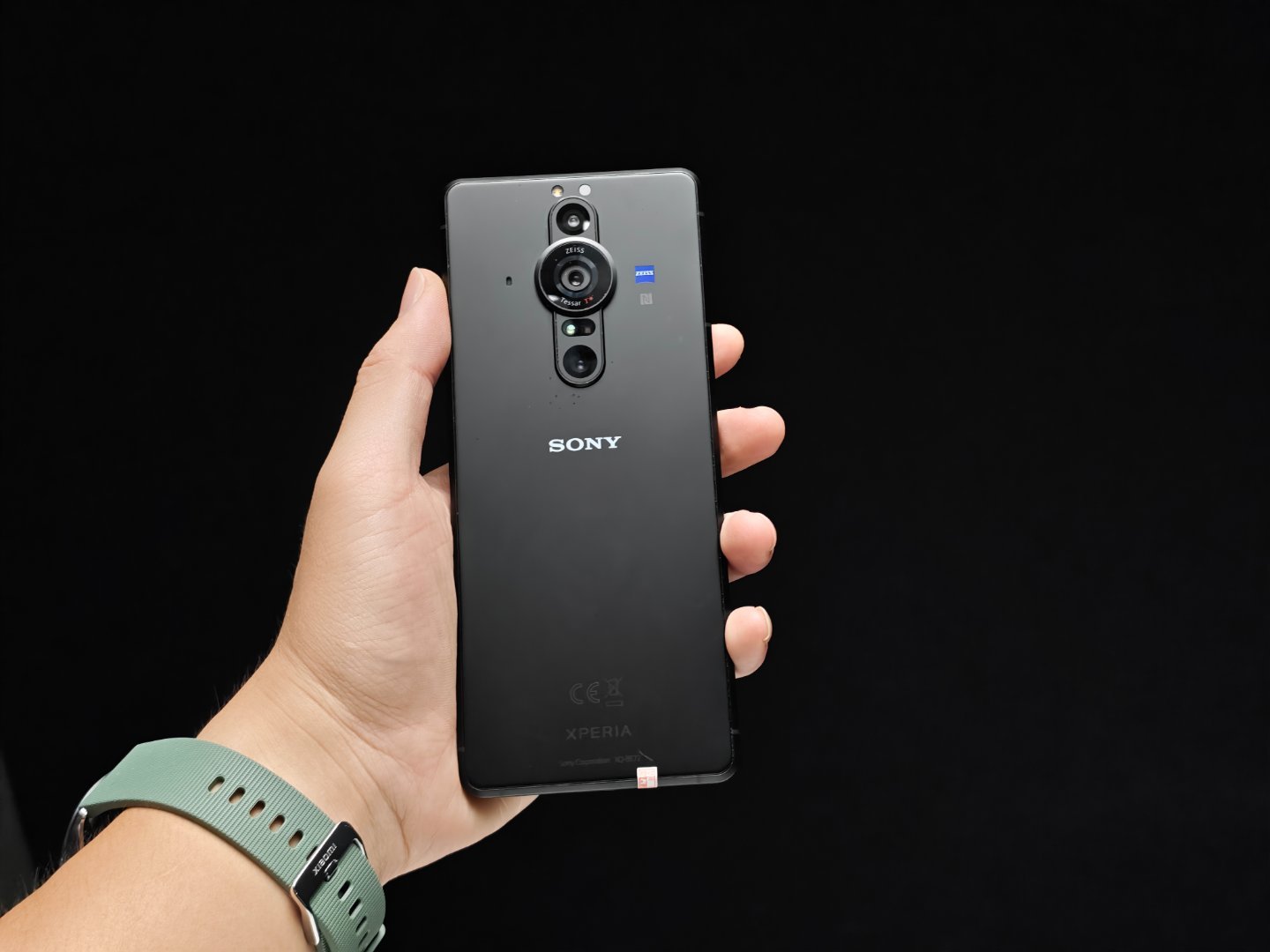 索尼这手机。怎么我啥也没干就开始发烫啊？