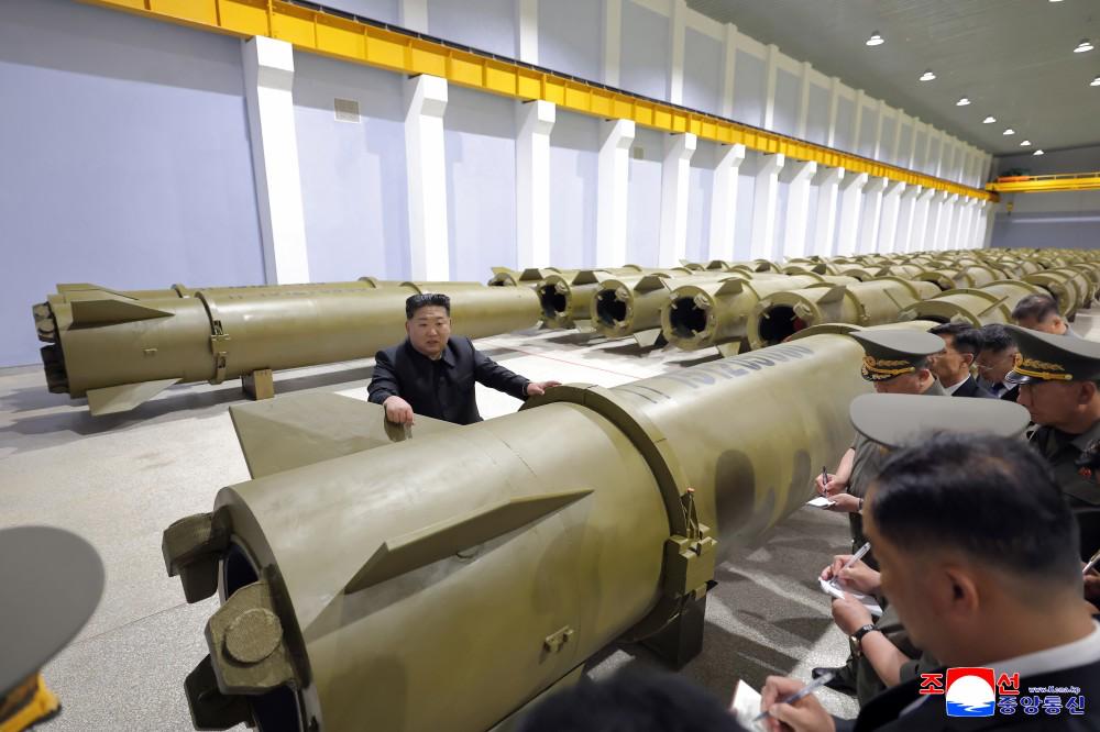 金正恩视察军工企业指示导弹产量提升至2.5倍 

朝鲜中央通讯社 2026-06
