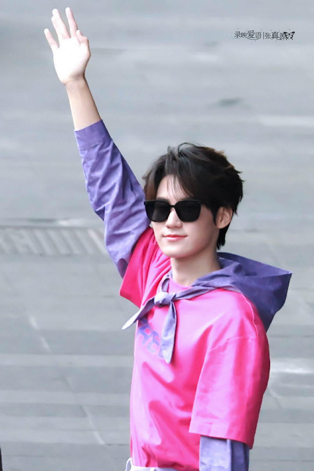 今天的张真源#奔跑吧# 录制路透[发芽]张真源的21岁一定是更加热烈美好 明媚自