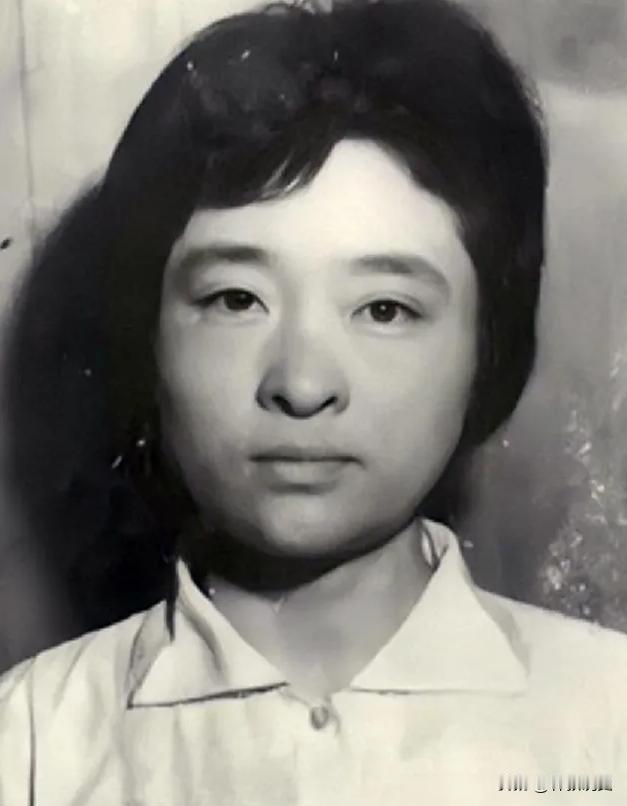 1975年，她用4.5万公款包养了7个情夫，然而，整整十年，竟然没有一个人发现，