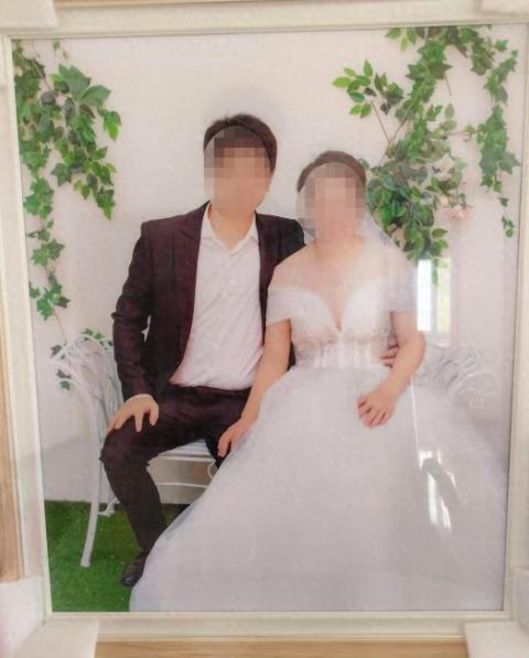 2024年，湖南浏阳，一女子婚内和同村男子罗某某出轨三年，后期想分手，却遭对方持