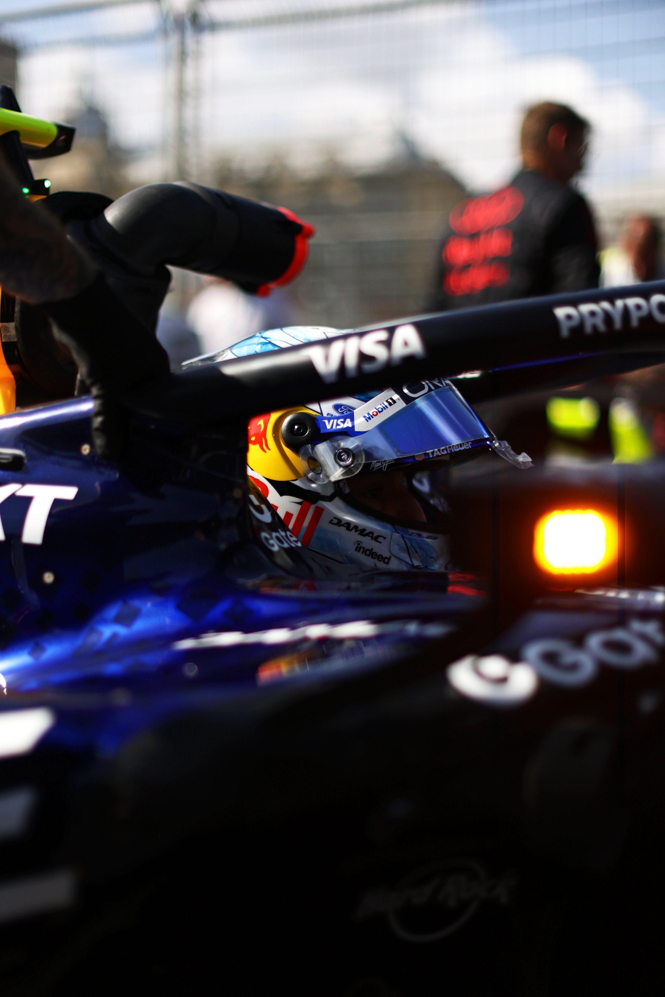 2026f1阿塞拜疆大奖赛f1F1[超话] 红牛在阿塞拜疆虽然没了街道办主任，但