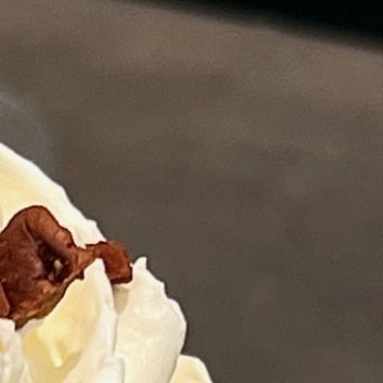 时代在召唤我们这一代青年人，用辛勤的汗水汇聚成源源不竭的洪流，形成巨大的磅礴之力