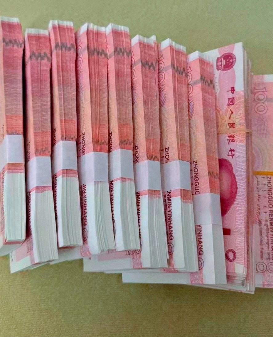 🐒我公公去世了，留下24万。 婆婆拿出来分了。我小姑子得14万，我老公得10万