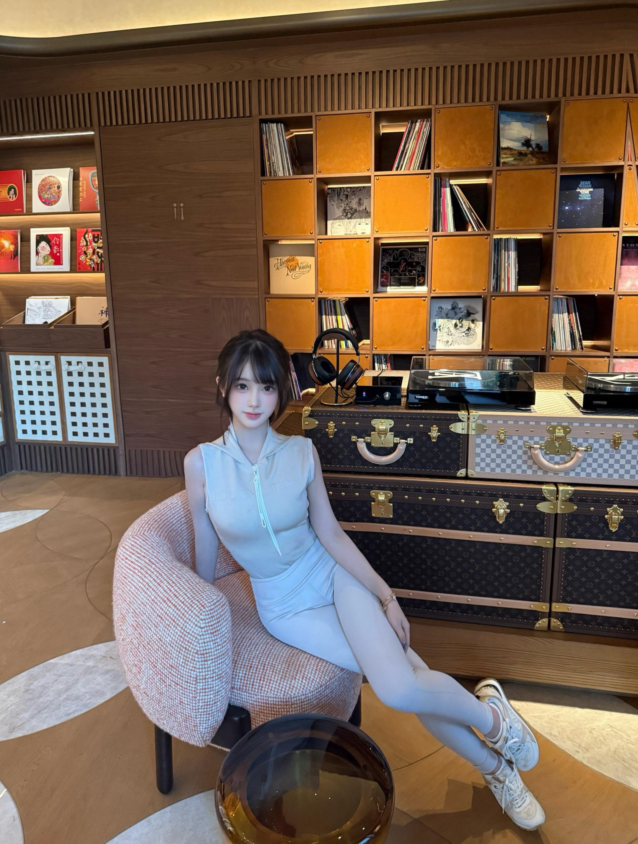 哪有那么复杂 能让我每天开心的人就是对的人.