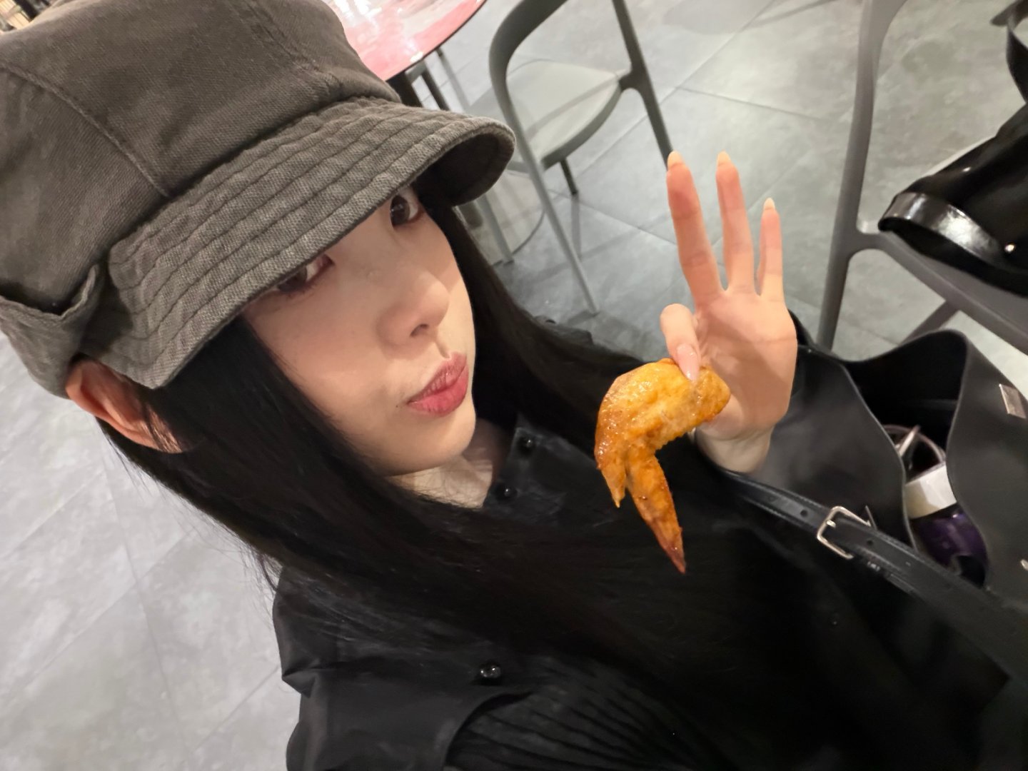 杨超越ycy杨超越秘境鹿屿品牌代言人ycy杨超越拓路者防晒代言人 收集落日与星光