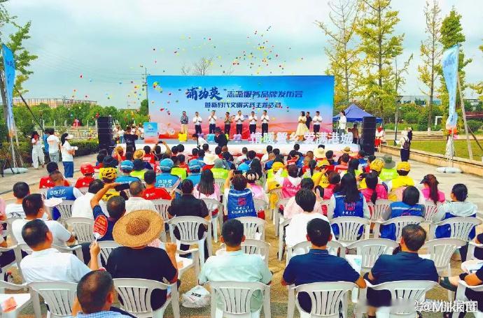 台州三门五色宣讲让橘园开出共富花宣讲赋能，橘园生金。“五色宣讲”不仅传播了思想与