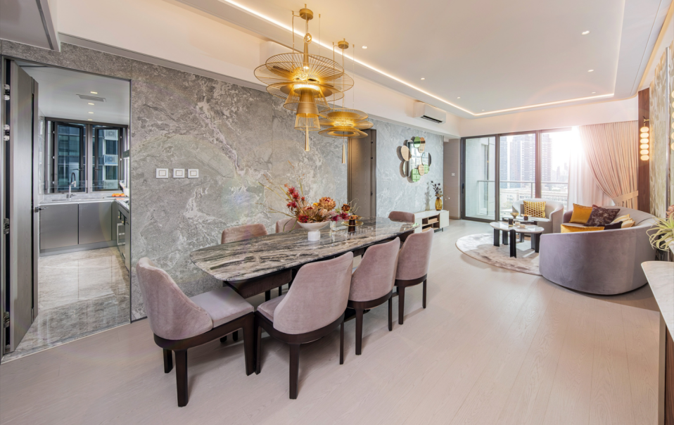 提价清盘、四房连破顶 单日吸金近5亿Blue Coast成香港楼市复苏标杆