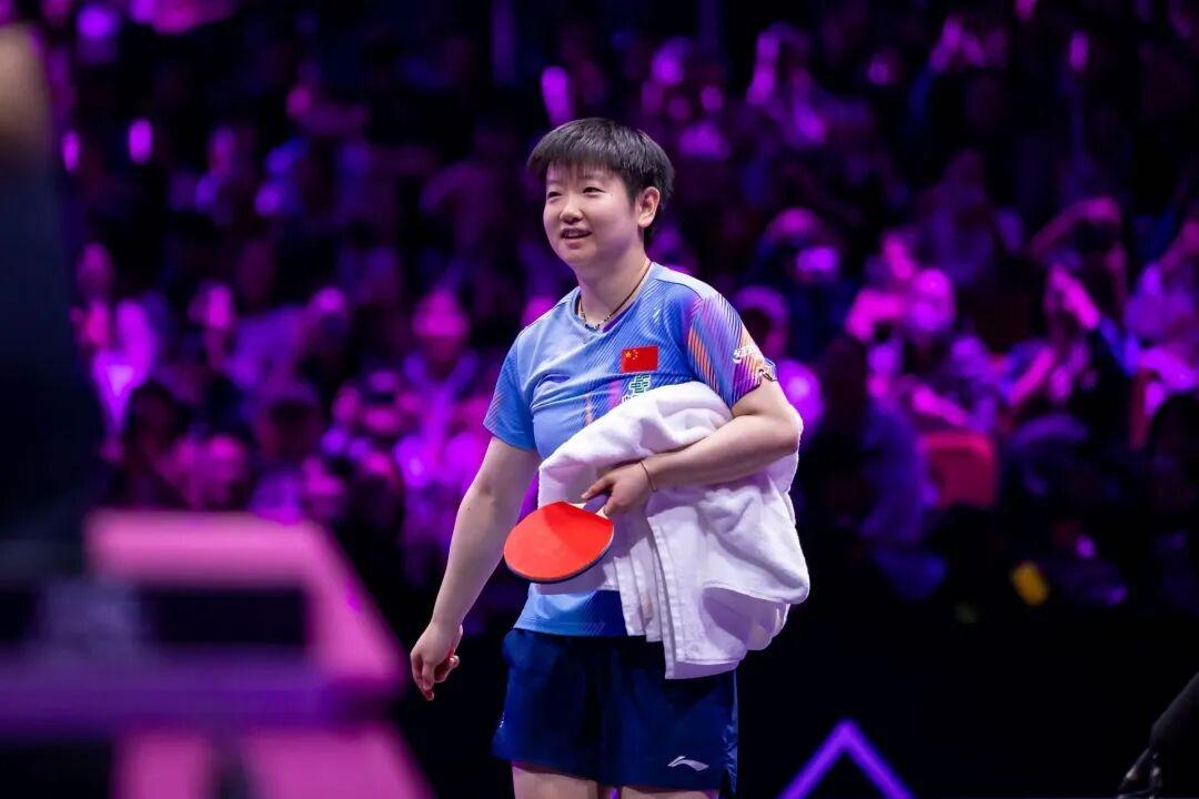 感觉今年世界杯又是孙颖莎与王曼昱争冠了
两人在去年虽然有多次决赛相遇的情景
但由