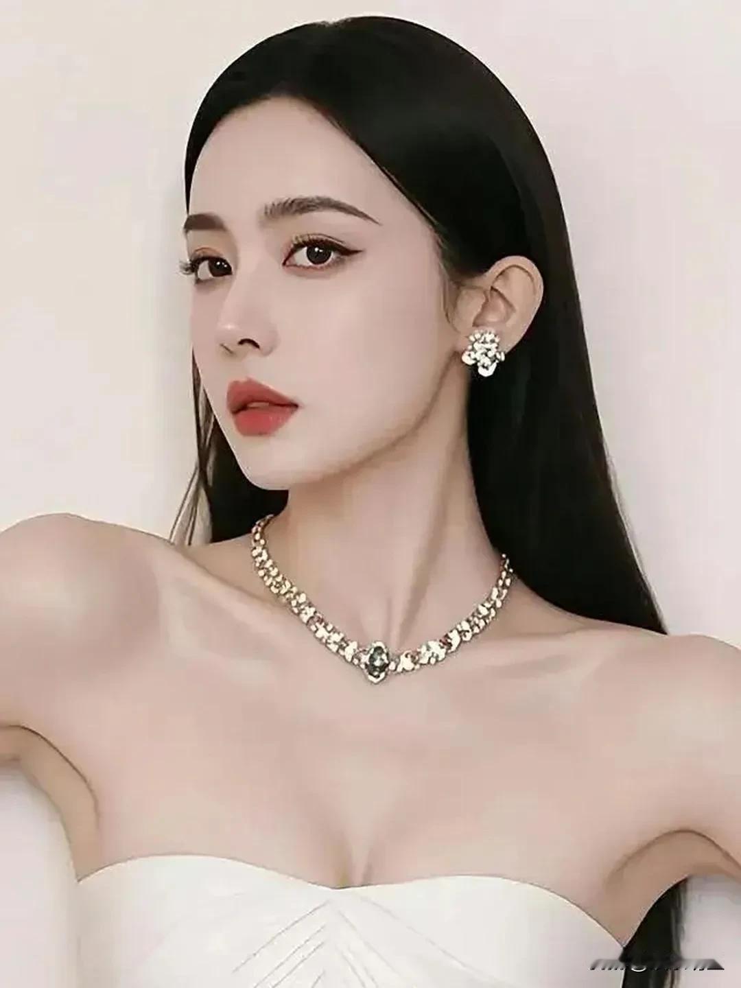 古力娜扎算得上是公认的大美人了吧？