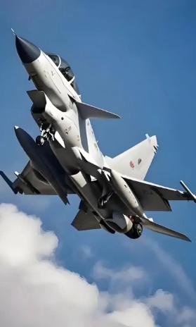 朝鲜想要购买咱们的歼10，可为什么咱们不卖给朝鲜？就这么说吧，朝鲜要技术没技术，