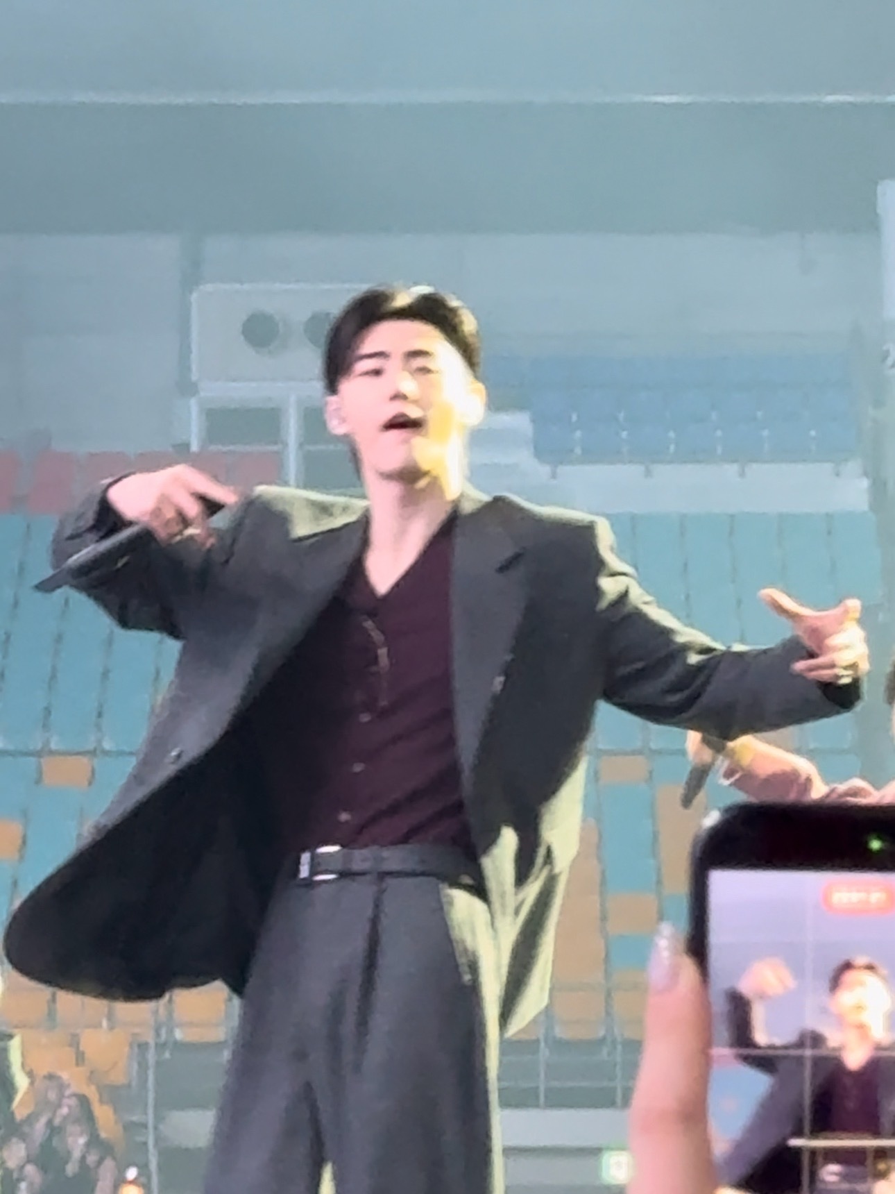 你们爸爸 ​​​