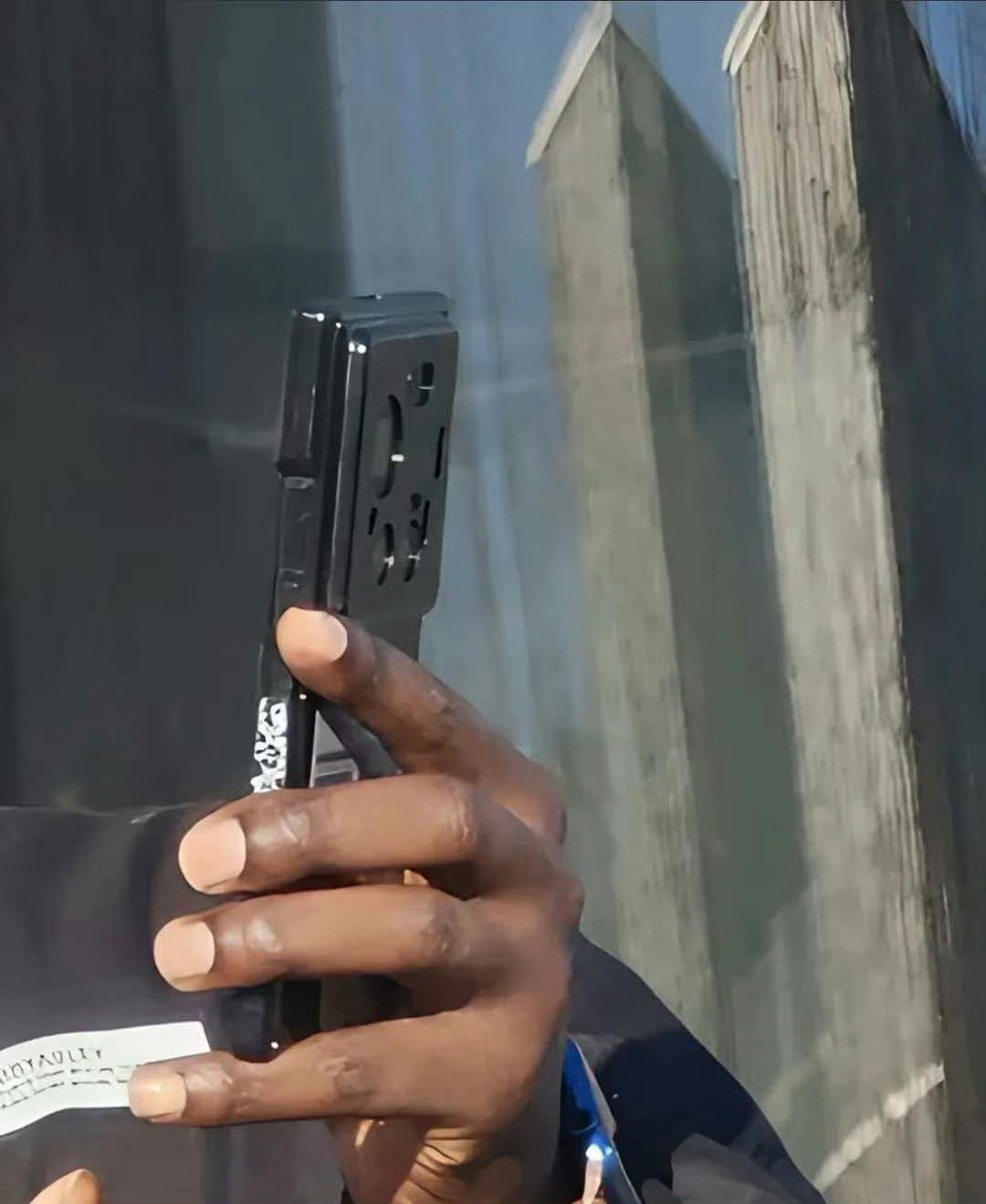 这是小米17Ultra？ 