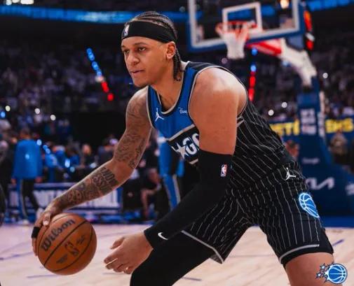 东部第八魔术客场战胜东一活塞，将系列赛大比分改写为1-0
04月21日讯 在备受